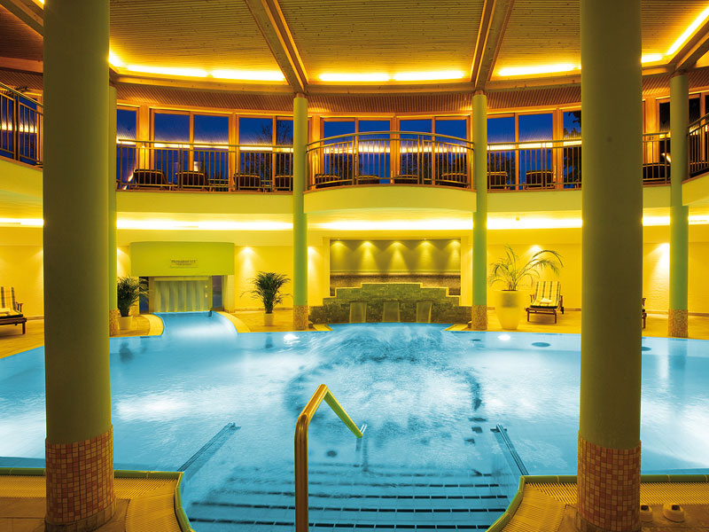 Hotel Paierl - Innenpool - Golfurlaub Steiermark